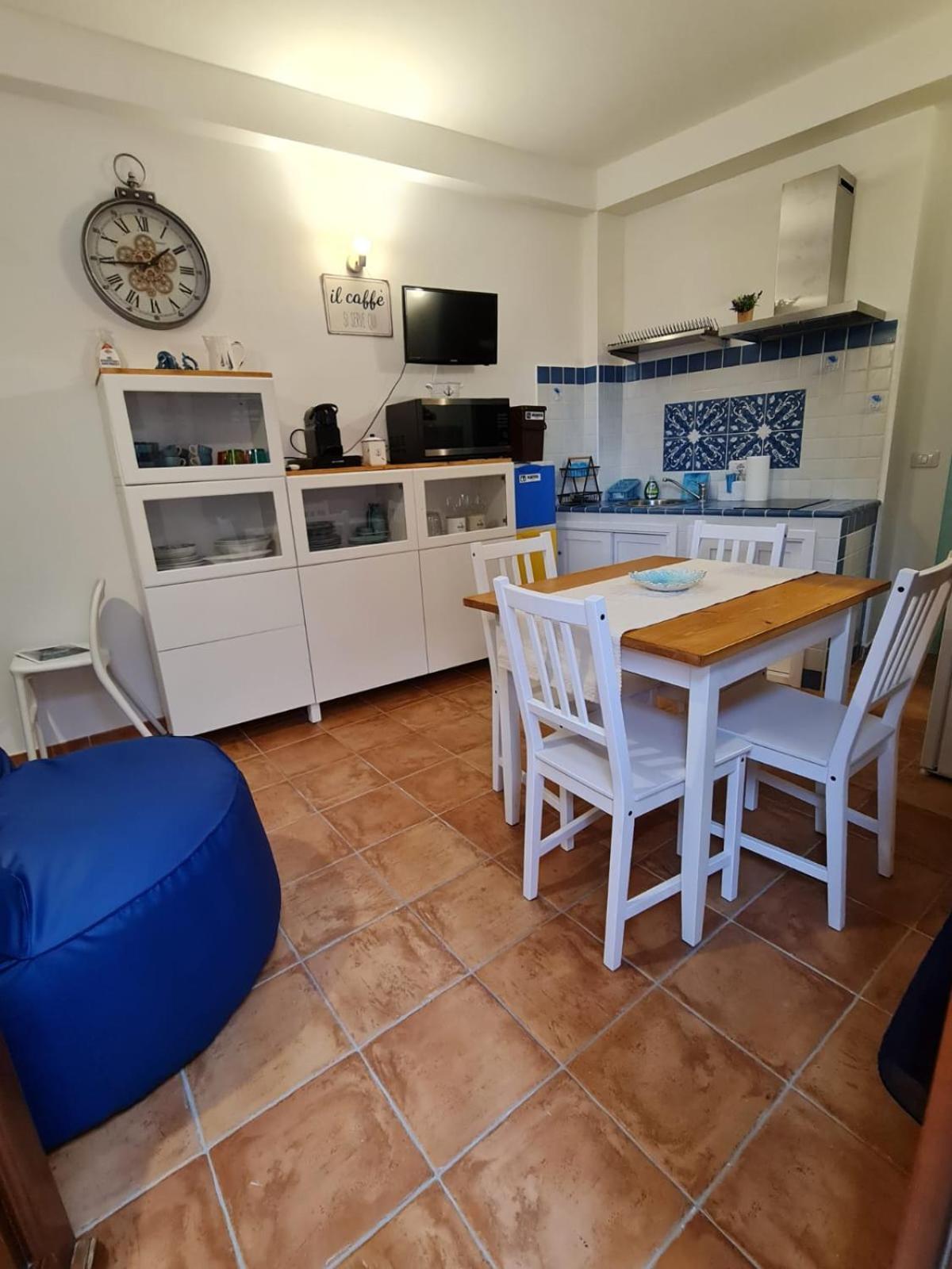Appartamento La Casa Di Orimari SantʼAntìoco Esterno foto
